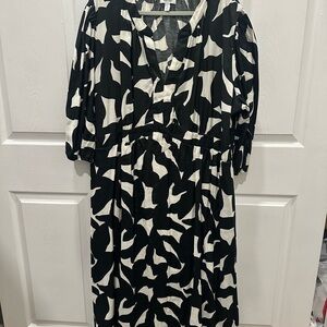 Nine West Black and White Long Sleeve Dress